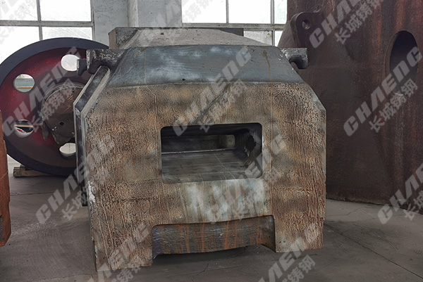 大型鑄鋼件加工廠怎樣降低軋機(jī)牌坊的缺陷率？