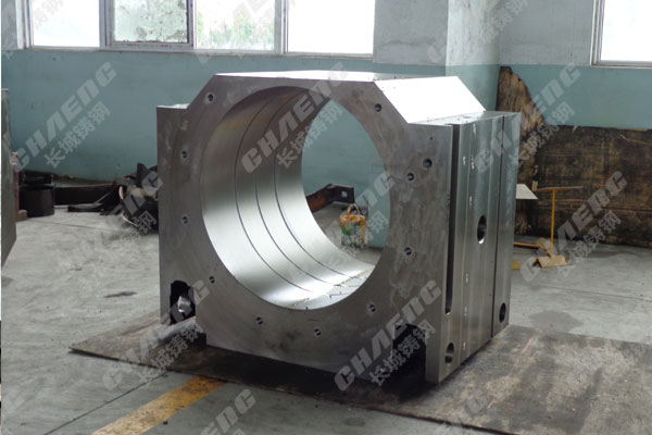 軸承座鑄造廠如使用鑄造方法加工大型鑄鋼件的？